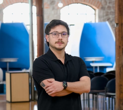 skilt rompemos barreras mentales mediante retos tecnologicos practicos